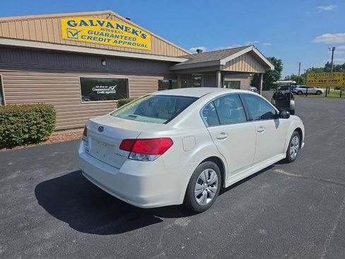 Used 2014 Subaru Legacy 2.5i AWD/4WD image 6