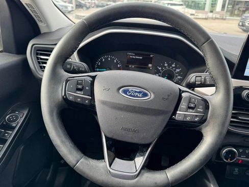 Used 2022 Ford Escape SEL image 10