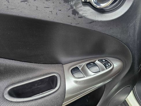 Used 2012 Nissan Juke SL image 25