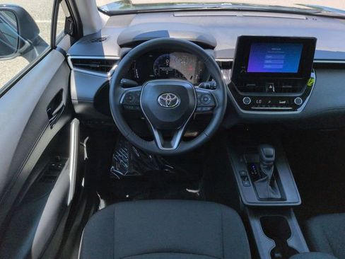 Certified 2026 Toyota Corolla Cross LE FWD image 16