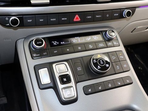 Used 2024 Hyundai Palisade Limited image 21