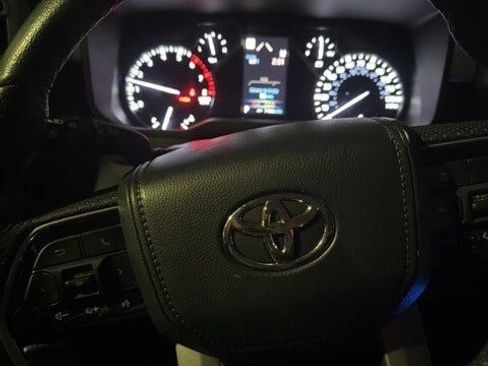 Used 2022 Toyota Tundra SR5 image 6