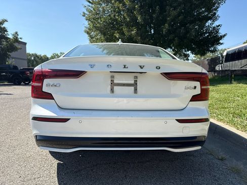 Used 2024 Volvo S60 B5 Core AWD/4WD image 6
