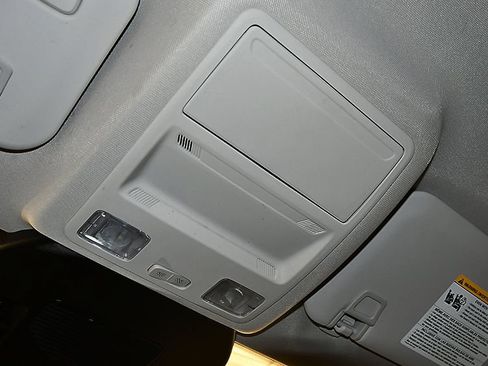 Used 2024 Ford Escape Platinum AWD/4WD image 28