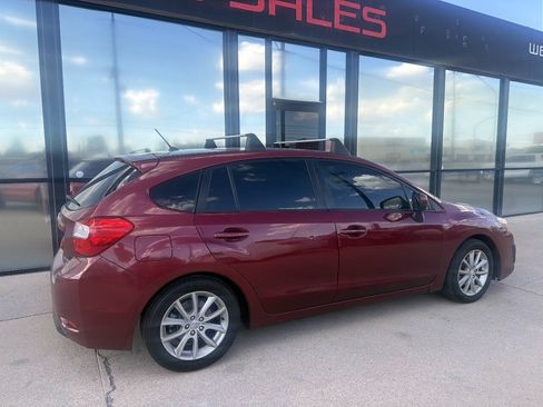 Used 2013 Subaru Impreza 2.0i Premium w/ All-Weather Pkg AWD/4WD image 9