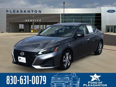 Used 2024 Nissan Altima 2.5 S FWD image 1