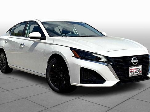 New 2025 Nissan Altima 2.5 SV w/ SV Special Edition Package image 2