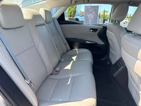 Used 2017 Toyota Avalon Touring w/ All Weather Liner Package FWD image 28