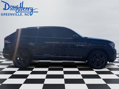 Used 2021 Volkswagen Atlas Cross Sport SE w/ Panoramic Sunroof Package image 6