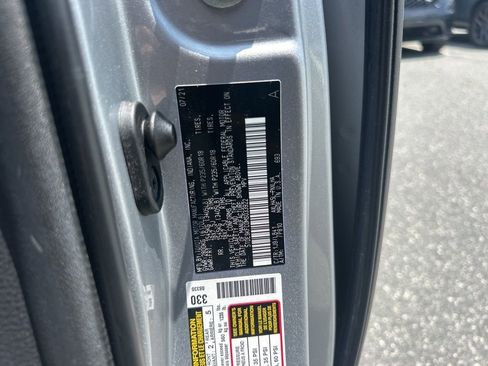 Used 2021 Toyota Sienna Platinum image 41