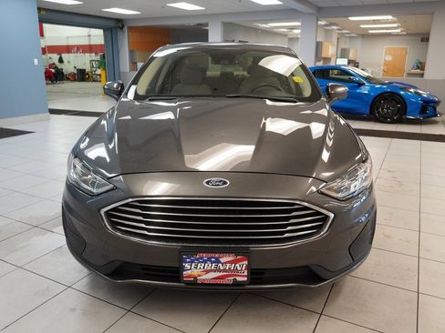 Used 2019 Ford Fusion SE image 14