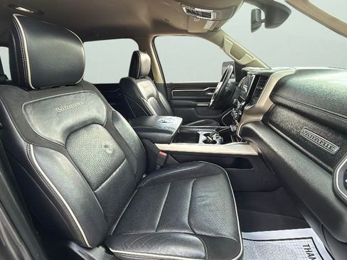 Used 2019 RAM 1500 Laramie image 31