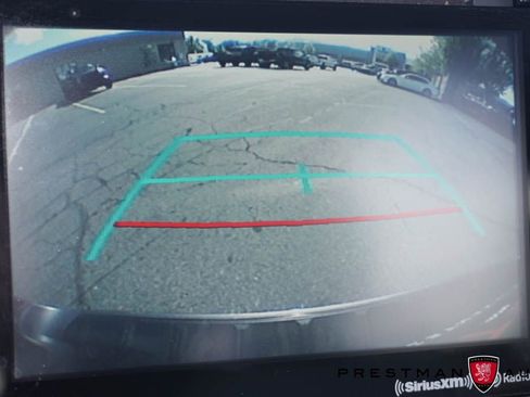 Used 2019 Toyota Sienna XLE w/ XLE Navigation Package FWD image 32
