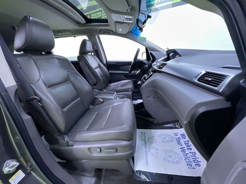 Used 2012 Honda Odyssey EX-L image 17