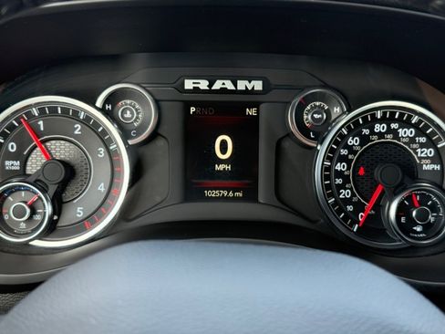 Used 2024 RAM 3500 Big Horn image 22