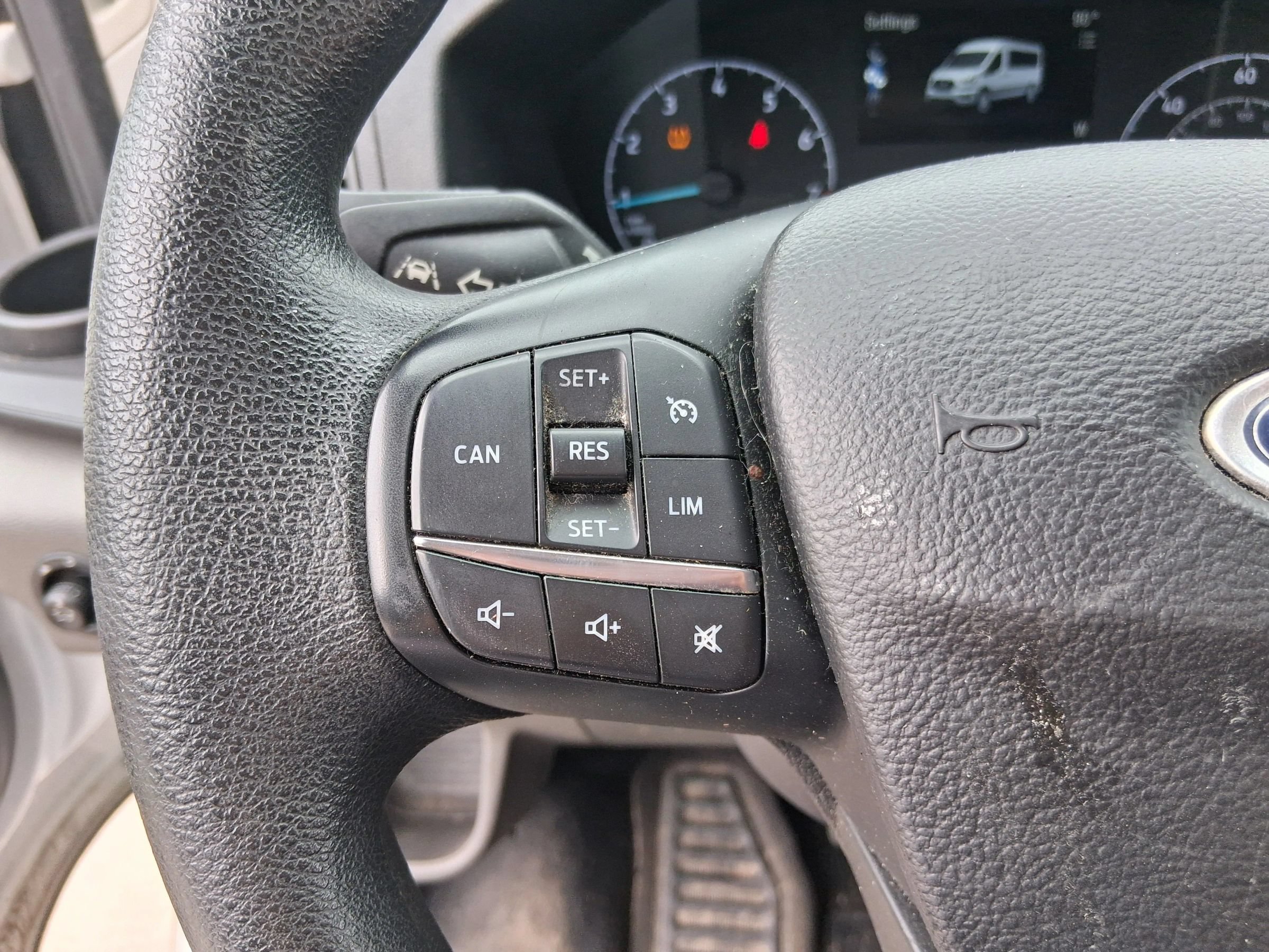Used 2020 Ford Transit 150 XL RWD image 36