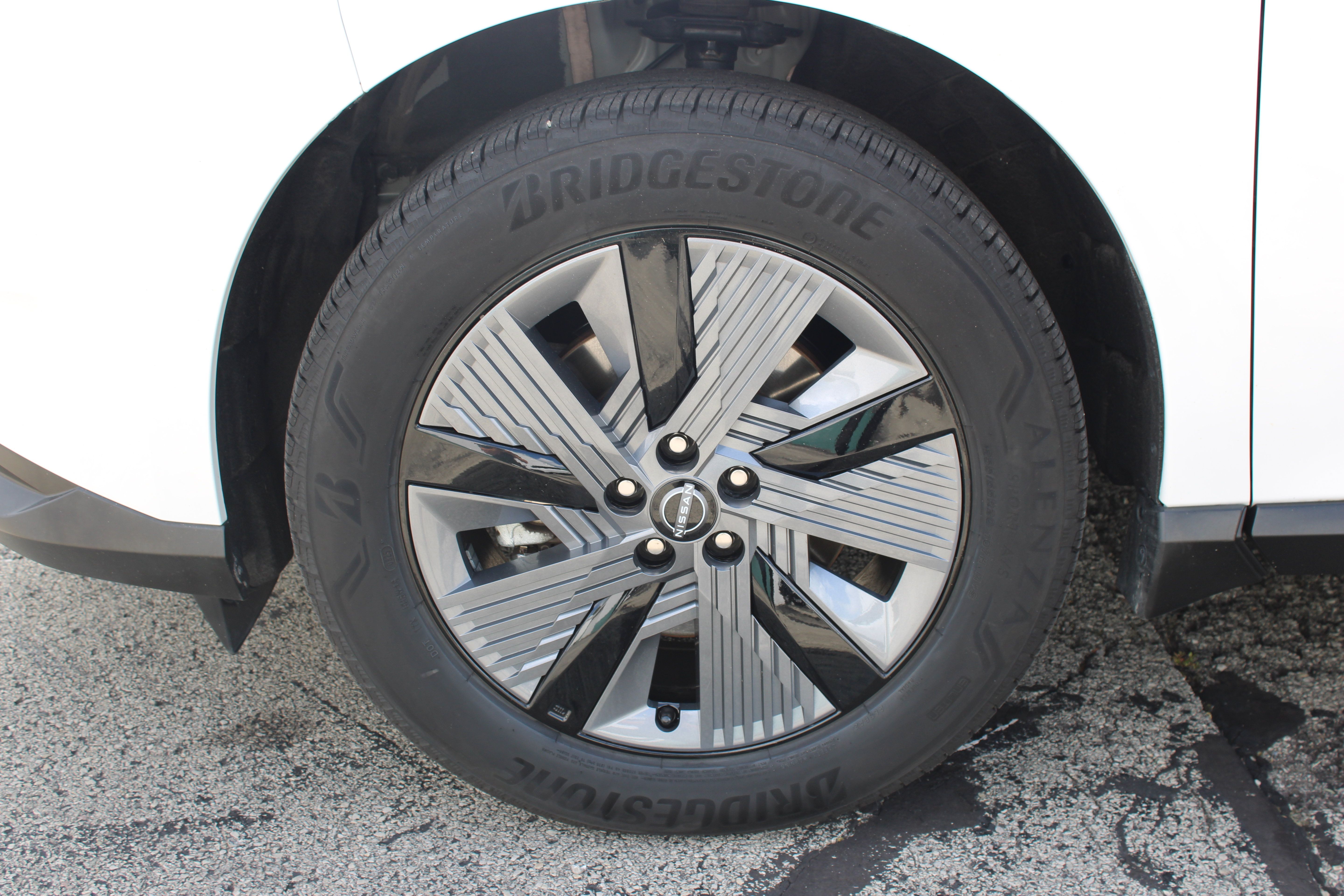 Certified 2025 Nissan Murano SL AWD/4WD image 34