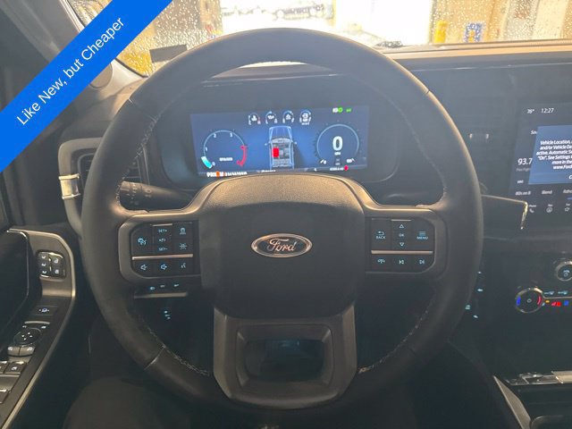 Used 2025 Ford F350 Lariat w/ Lariat Ultimate Package AWD/4WD image 17