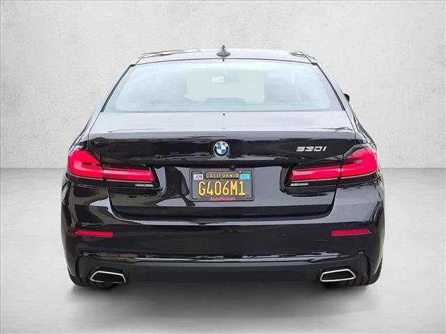 Certified 2023 BMW 530i w/ Premium Package RWD image 7
