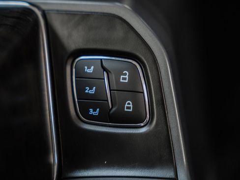 Certified 2022 Ford F150 Lariat w/ Equipment Group 502A High image 45