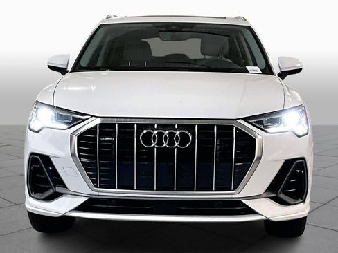 Used 2025 Audi Q3 2.0T Premium Plus w/ Premium Plus Package image 3