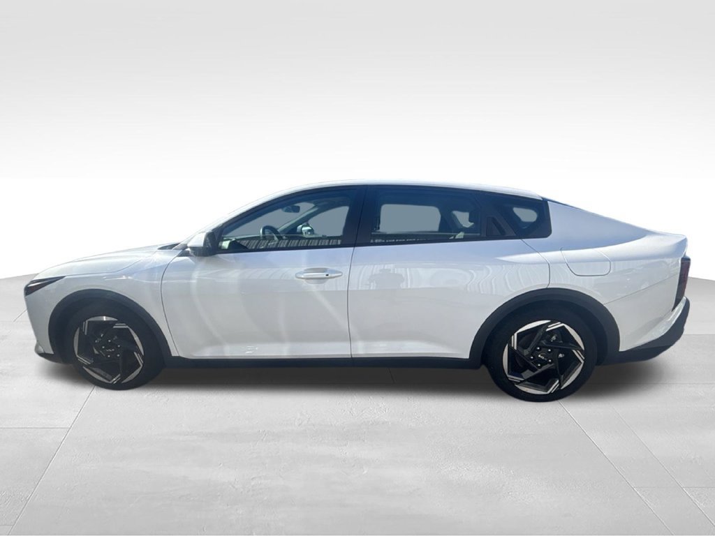 Certified 2025 Kia K4 EX FWD image 2