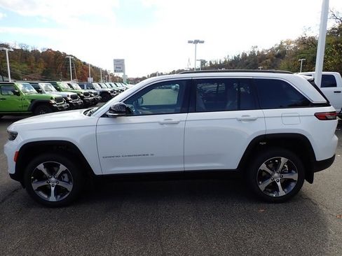 New 2025 Jeep Grand Cherokee Limited w/ MOPAR Finishing Package image 2