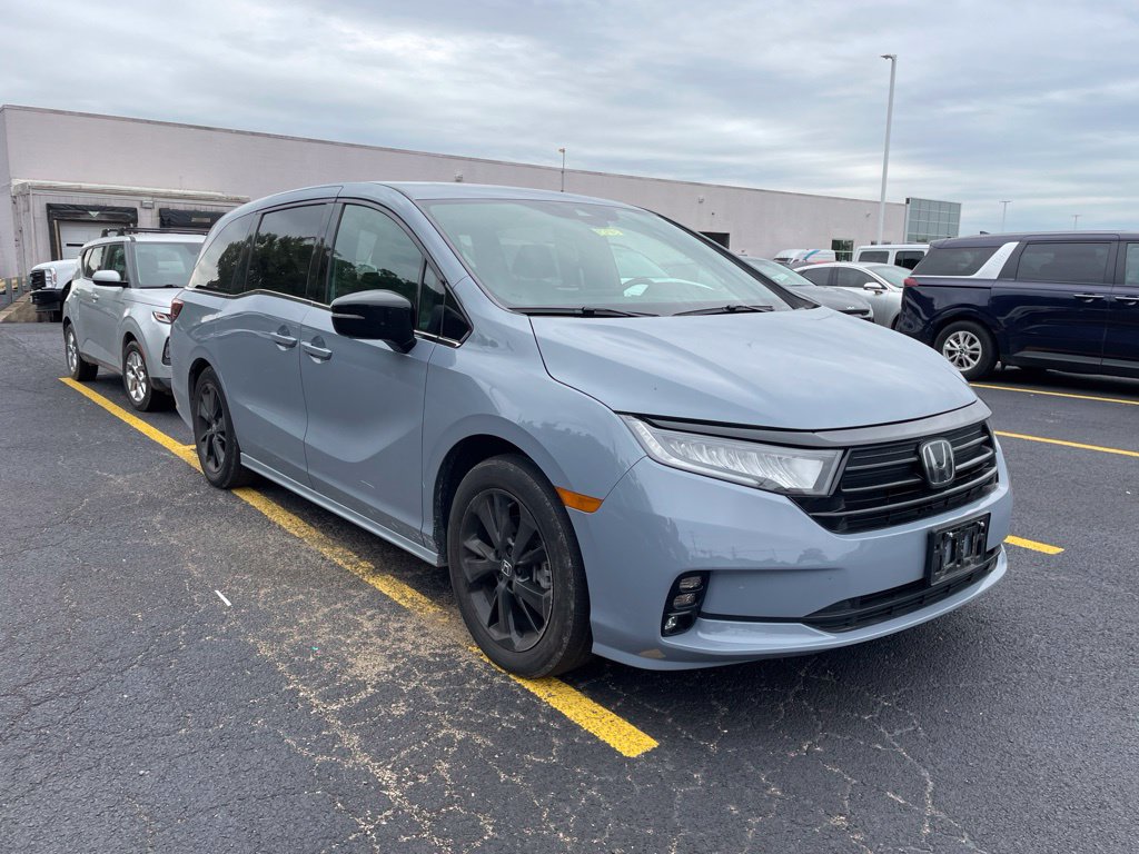 Used 2024 Honda Odyssey Sport image 1