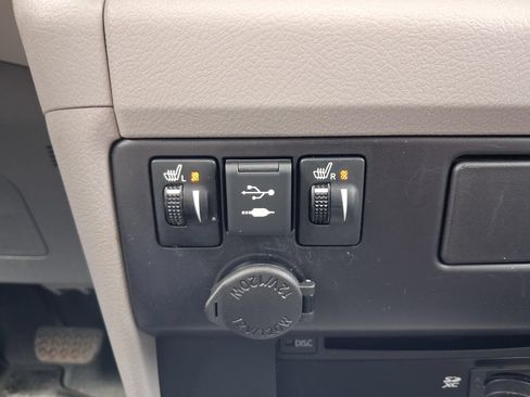 Used 2020 Toyota Sienna XLE Premium AWD/4WD image 15