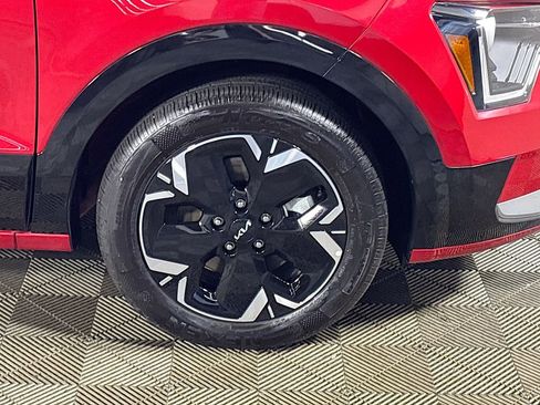 Used 2023 Kia Niro Wind w/ Wind Preserve Package FWD image 23