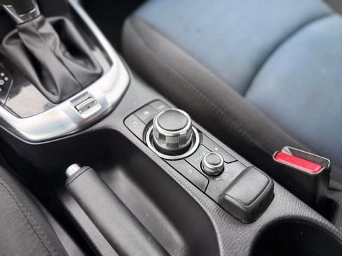 Used 2017 Toyota Yaris iA image 36