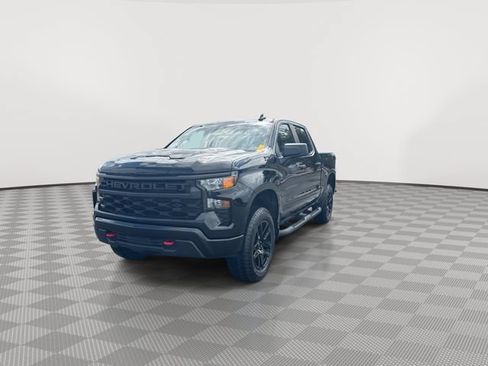 Certified 2024 Chevrolet Silverado 1500 Custom Trail Boss w/ LPO, Dark Essentials Package AWD/4WD image 5