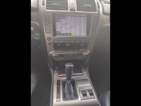 Used 2014 Lexus GX 460 image 12