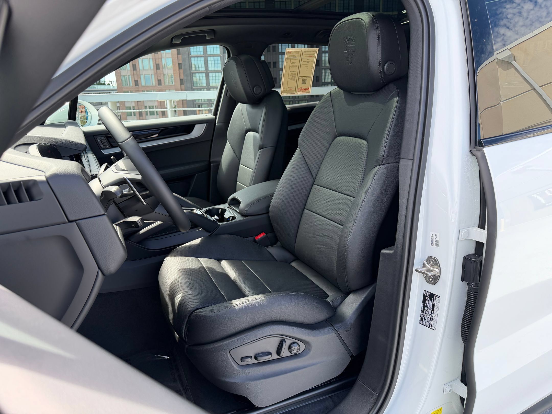 Used 2026 Porsche Cayenne AWD/4WD image 5