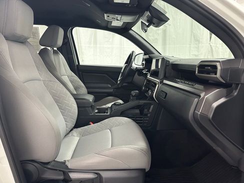 Used 2025 Toyota Tacoma SR5 image 58