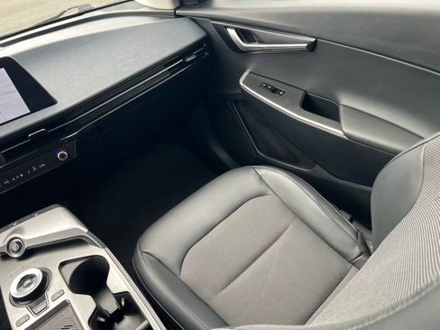 Certified 2023 Kia EV6 Light RWD image 15