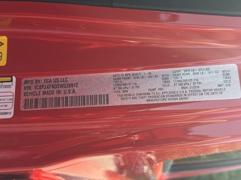 Used 2025 Jeep Wrangler Unlimited Rubicon AWD/4WD image 47