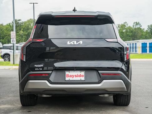 Used 2026 Kia EV9 Light RWD image 6