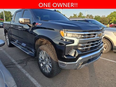 Used 2023 Chevrolet Silverado 1500 LTZ AWD/4WD image 3