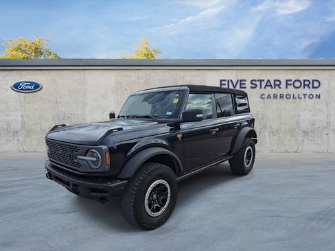 Used 2021 Ford Bronco Badlands image 5