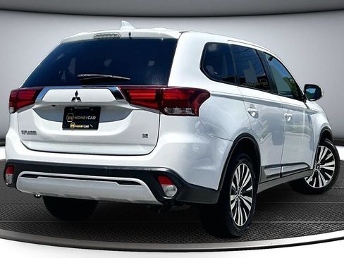 Used 2020 Mitsubishi Outlander SE AWD/4WD image 6