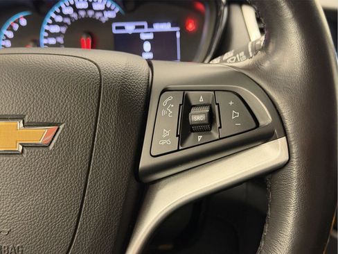 Certified 2019 Chevrolet Trax LT w/ LT Convenience Package image 17