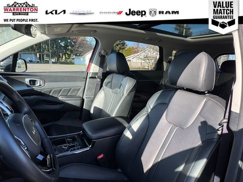 Used 2023 Kia Sorento SX image 15