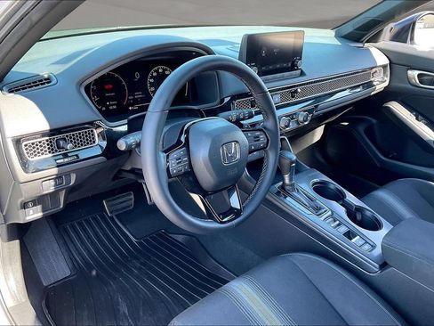 Used 2023 Honda Civic Sport image 16