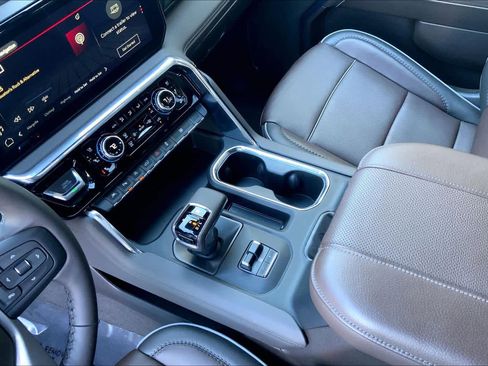 Used 2024 GMC Sierra 1500 Denali w/ Denali Reserve Package image 15