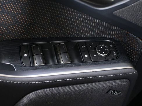 Used 2025 Lexus GX 550 w/ Accessory Package (2T) AWD/4WD image 28