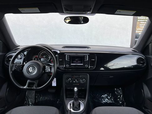 Used 2019 Volkswagen Beetle 2.0T S image 19