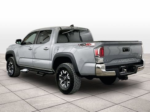 Used 2020 Toyota Tacoma TRD Off-Road image 11