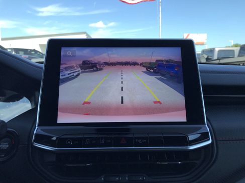 Used 2024 Jeep Compass Trailhawk image 27