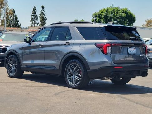 Certified 2025 Ford Explorer ST AWD/4WD image 2